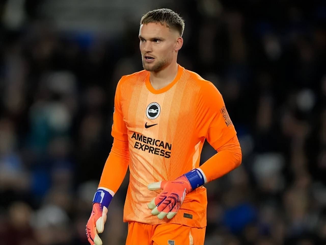 转会1+2：蓝军与拜仁争英超黑店门神 利物浦或8000万追锋线新星西班牙足球甲级联赛