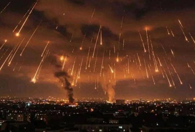 伊朗铁腕大换血，主战派全面上位！美国若要入侵，对中国是好事？