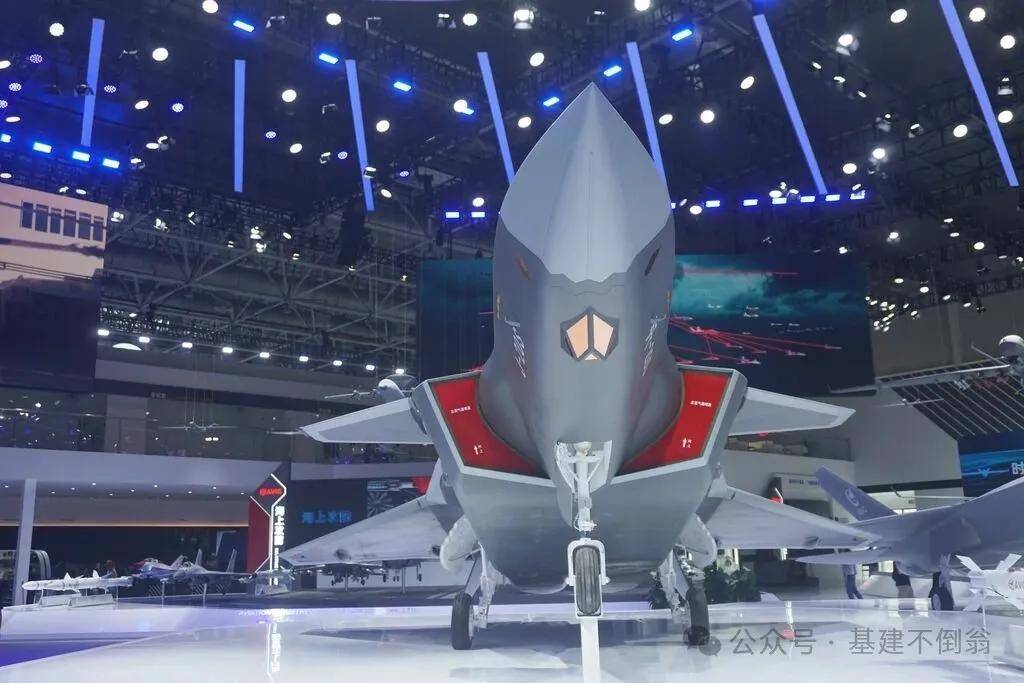 歼-20S只是开胃菜？美媒惊呼改变规则，却不知中国军工已开启“无限内卷”模式