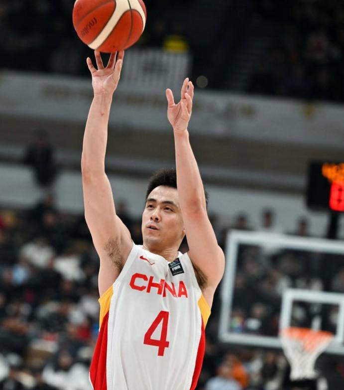中国男篮大名单六名“新人”入选赵继伟领衔带来三大看点欧洲篮球