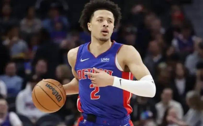 NBA职业联赛中文官网__实时赛程比分+球队资讯砍16分11助攻不到22岁打爆活塞状元秀马刺这个4号秀太横了