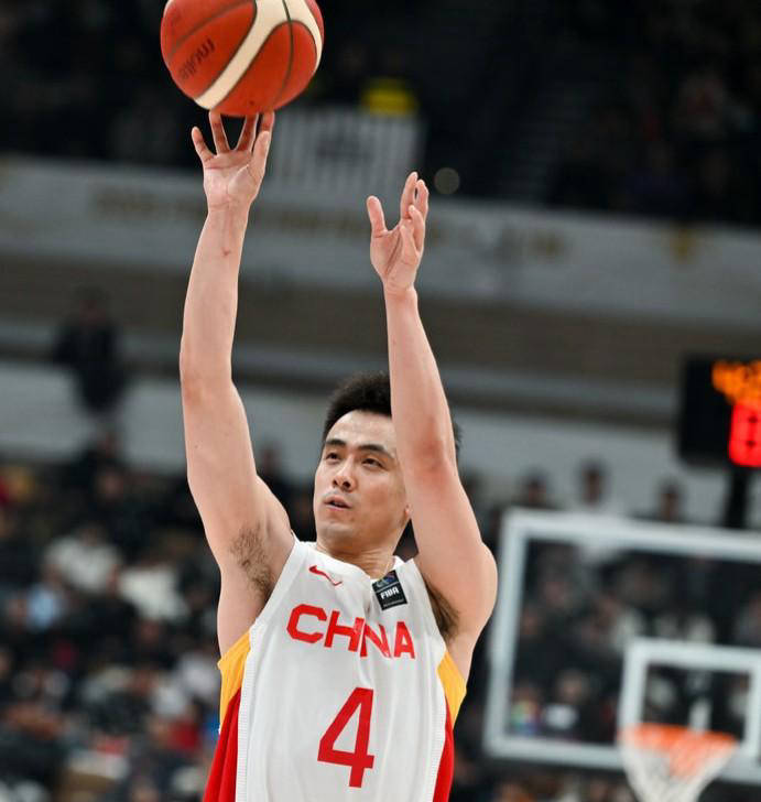 中国男篮最新大名单出炉六名“新人”入选赵继伟领衔三大看点引关注欧洲篮球联赛中文网__