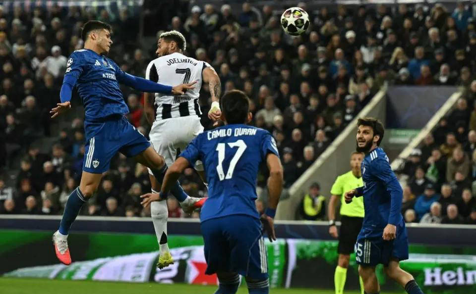 英格兰足球超级联赛英超六强全晋级欧冠淘汰赛意甲面临大面积出局风险