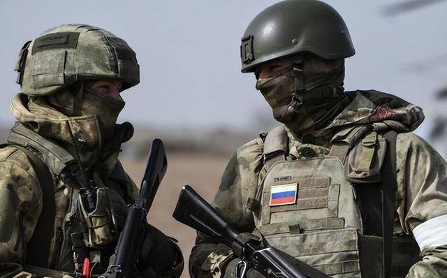 俄军伤亡已超百万？马克龙给普京打电话之前，还想给对方一个下马威