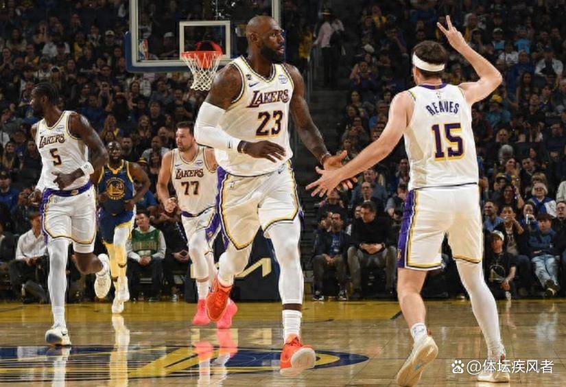 湖人28分大胜勇士！詹姆斯狂刷7大NBA纪录U23亚洲杯_U23亚洲杯直播_赛事直播LIVE2换1交易直接大赚