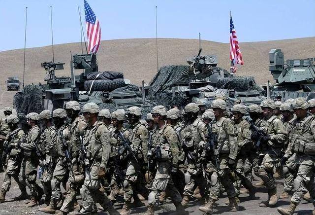 战场或将进一步扩大，特朗普一次性向14国发撤离令，美国最怕的持久战已出现？