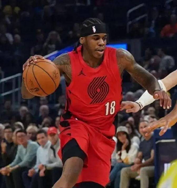 U23亚洲杯_U23亚洲杯直播_赛事直播LIVE两条触点决定命运：他能否靠弱侧跑动和底角出手留在NBA？