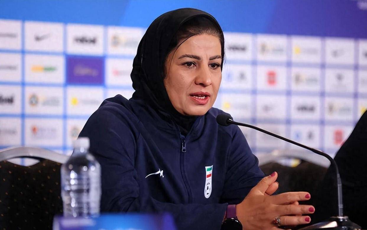 震惊足坛！伊朗女足亚洲杯拒唱国歌澳球员直言她们太有勇气了U23亚洲杯_U23直播_赛事直播LIVE