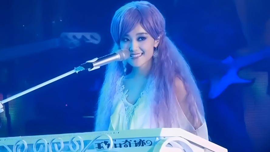 玖月奇迹离婚7年，王小玮近况曝光，43岁无婚无育，发福显老