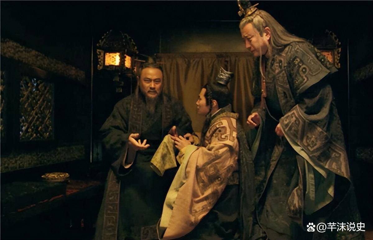 
        秦朝丞相李斯，腰斩于市却无人问津，背后有何原因？