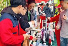黑土“良种”配“硬核”装备丨哈市举办现代农业“芯”品种与新装备地展观摩会