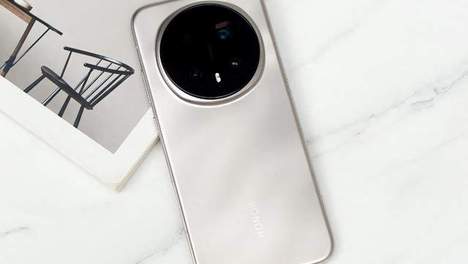 第一次见田曦薇这么忸怩