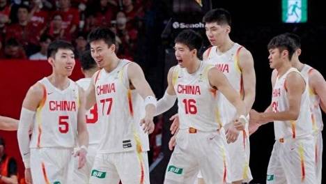 82-78险胜！中国男篮热身赛开门红，3人满分4人及格，但这几位新星真得醒醒了