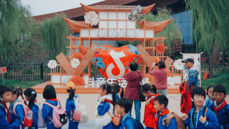 蒋欣吃关晓彤同款彩椒碗