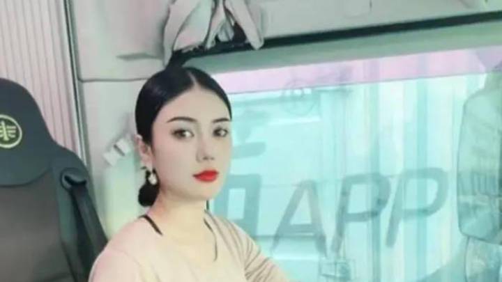 27岁的卡车女司机月入1万,你羡慕她的生活吗?