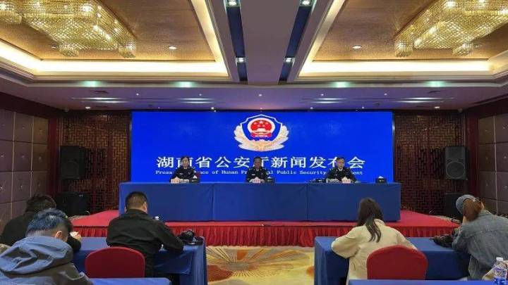 湖南户口由农村迁往城镇的,可申请迁回原地,你支持吗?