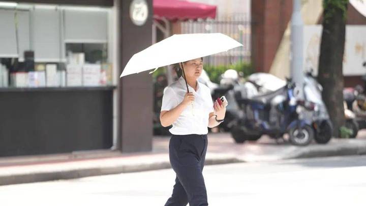本周最高气温或达37℃,你还会去广州旅游吗?