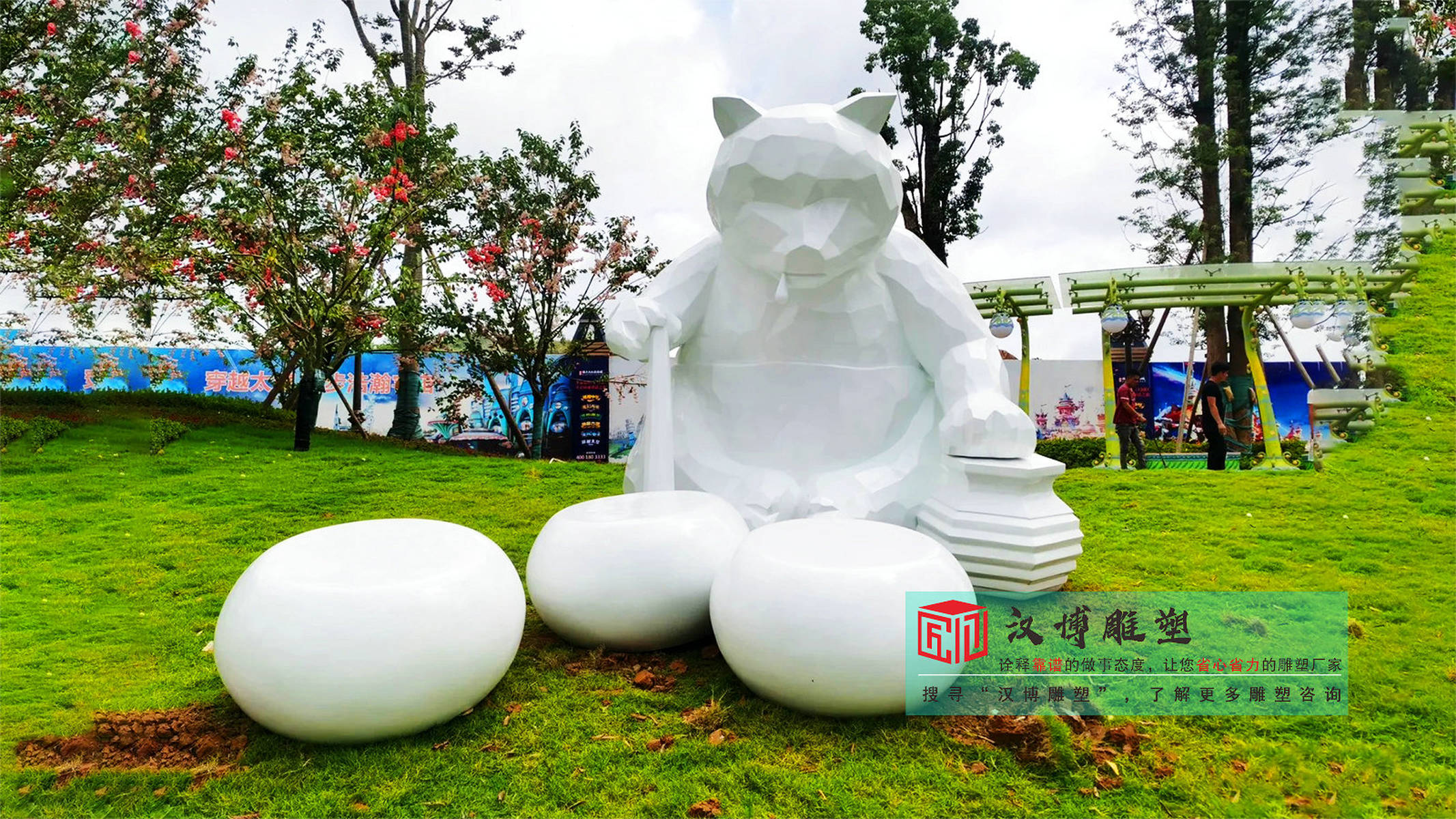 广场玻璃钢抽象动物雕塑,玻璃钢雕塑源头工厂