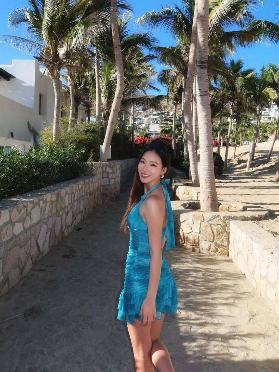 小S大女儿Elly晒出海美照 穿比基尼秀纤细火辣身材