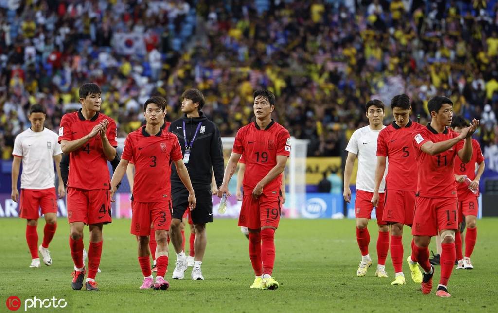 亚洲杯小组赛综述：国足尴尬出局 日韩慢热遇阻