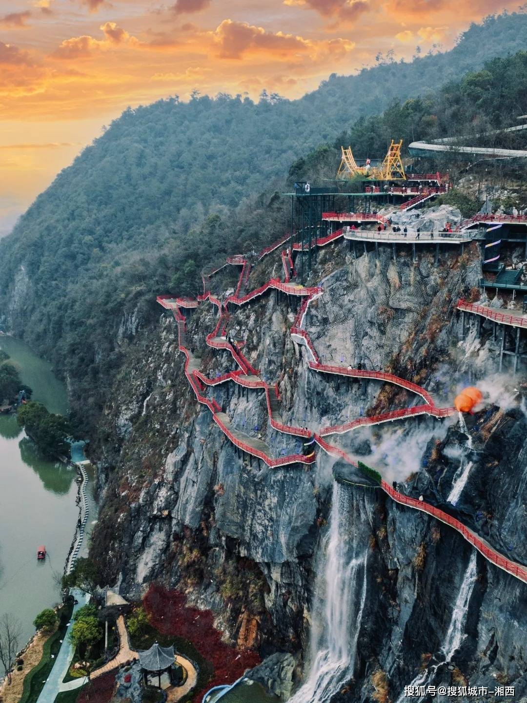 苏州杭州旅游必去十大景点，去苏杭旅游大概要多少钱，吐血推荐