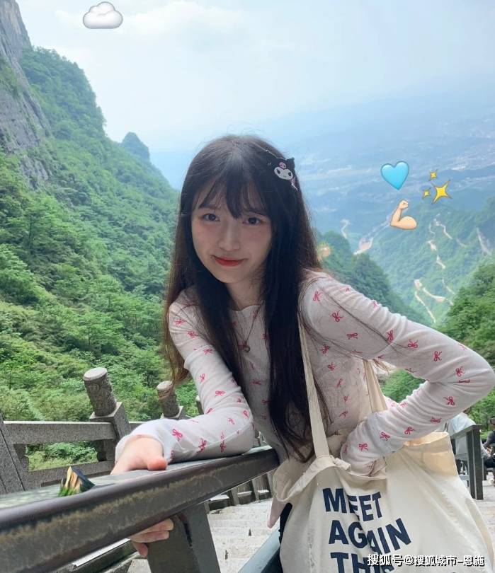 张家界旅游五天大概要花多少钱？张家界旅行团旅游报价
