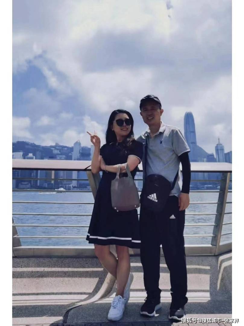 一竞技app香港旅行旅游团四日游预算一般多少香港旅行旅游团4日游预算需要多少不踩(图1)