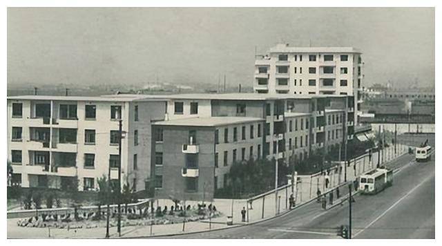 OB电竞平台台湾老军官40年孤身一人89年回大陆看女儿却只送了个破旧娃娃(图8)
