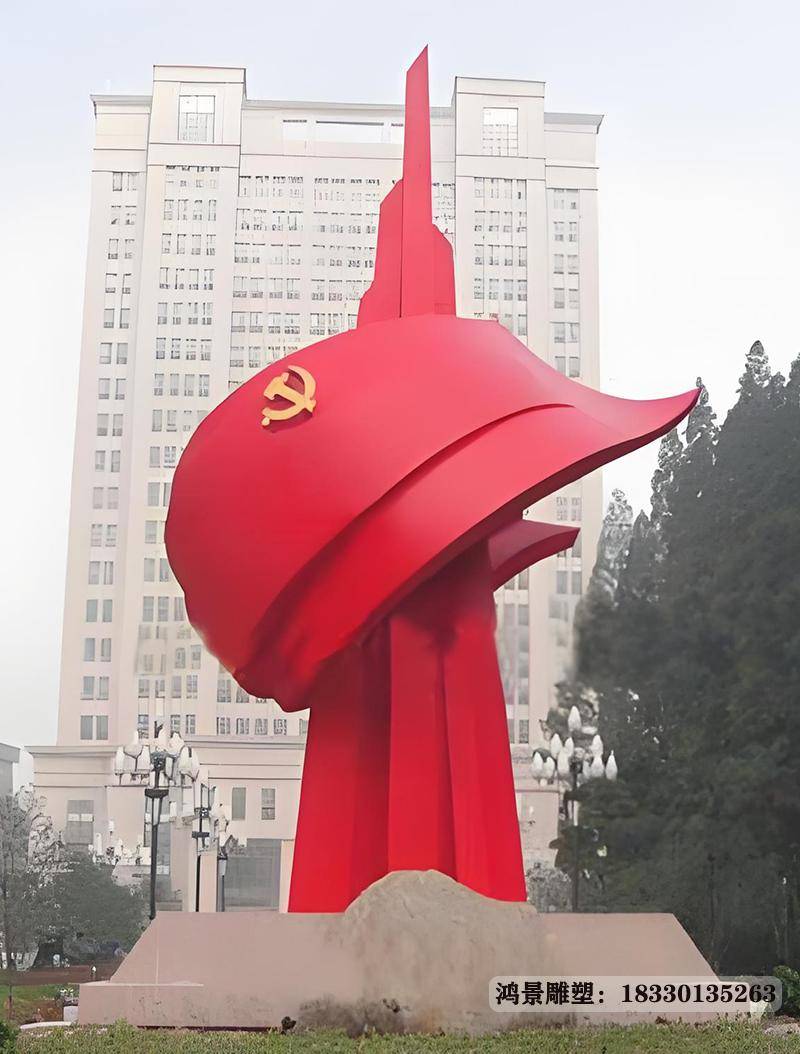 五星红旗不锈钢雕塑象征革命先烈的热血与牺牲预示着祖国繁荣昌盛