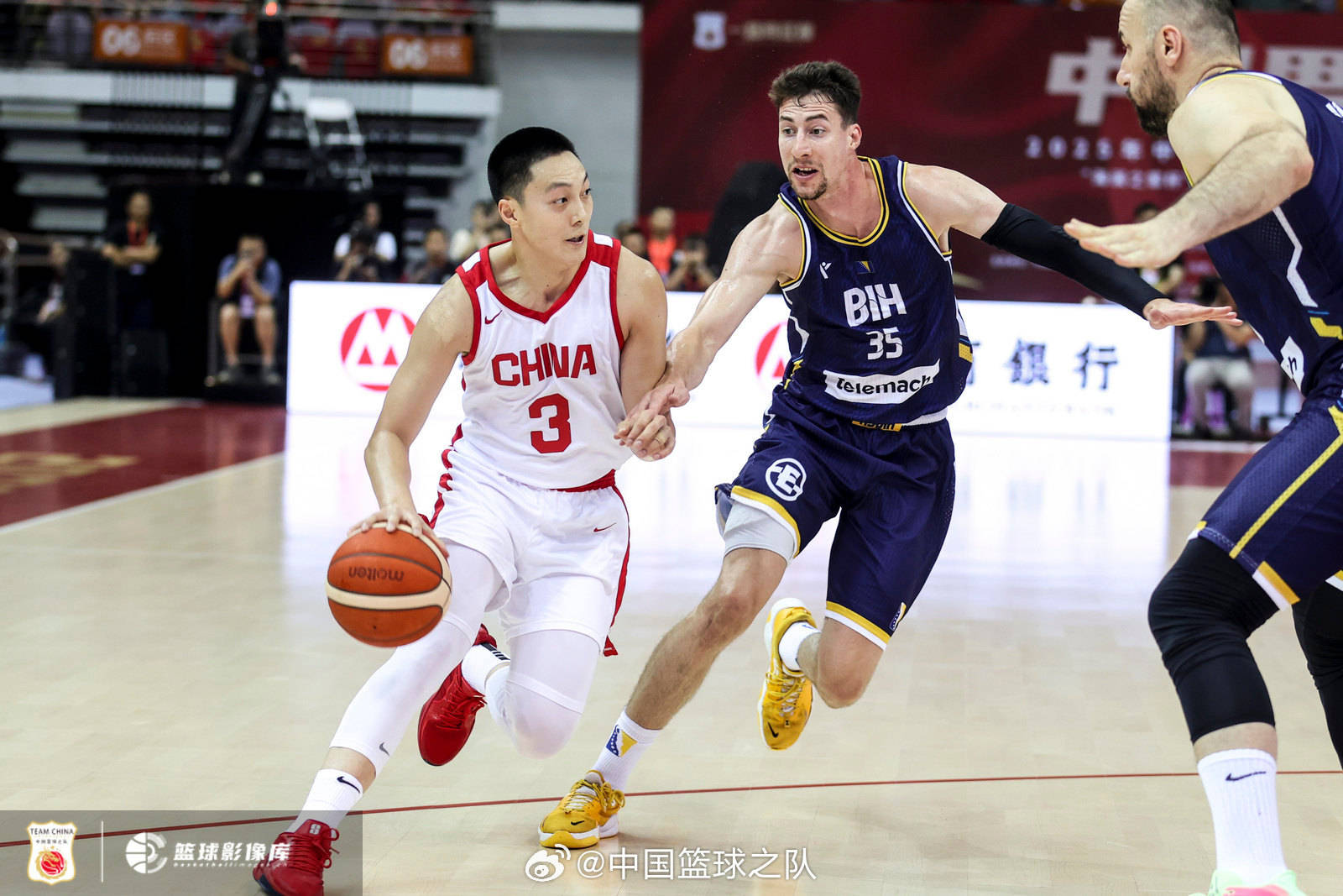 热身赛-廖三宁13+6+4胡金秋12分 中国男篮轻取波黑
