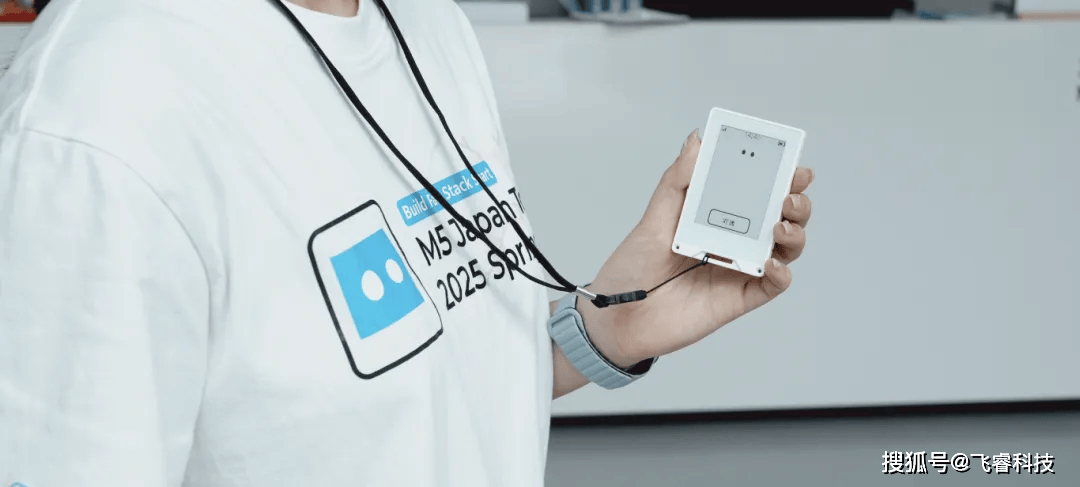 乐鑫代理商飞睿科技，官方整活，github 爆火的“小智”ai，出新品了！