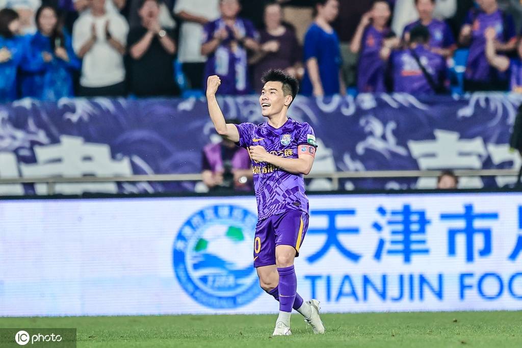中超-基莱斯破门王秋明传射建功 津门虎2-0英博
