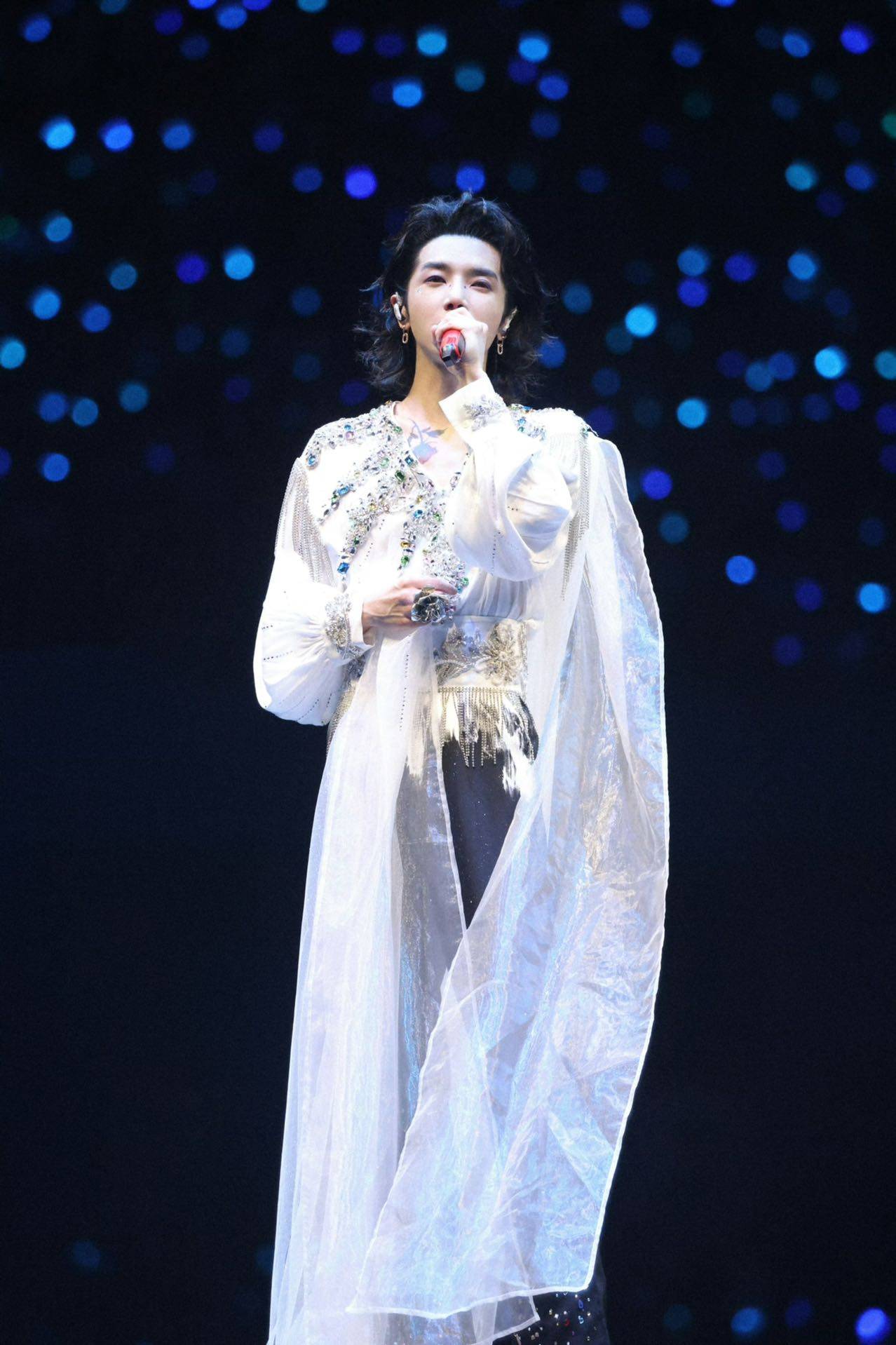 华晨宇火星演唱会苏州站连唱三晚 万人狂欢共度浪漫七夕