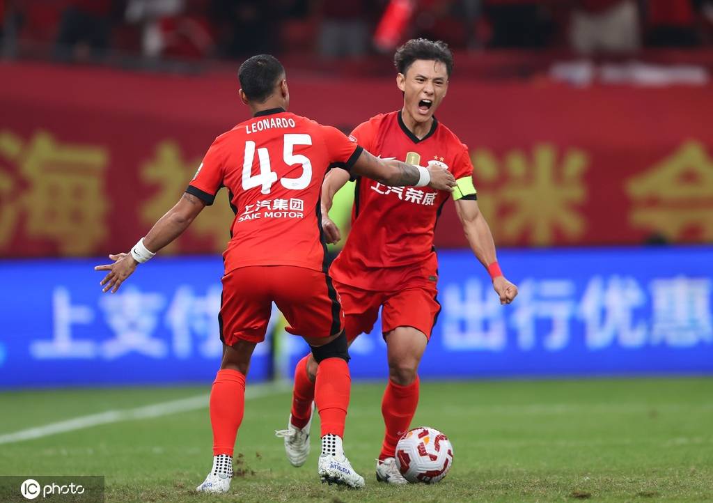 冲刺!中超-对手乌龙+两世界波 海港3-0浙江最快今晚夺冠
