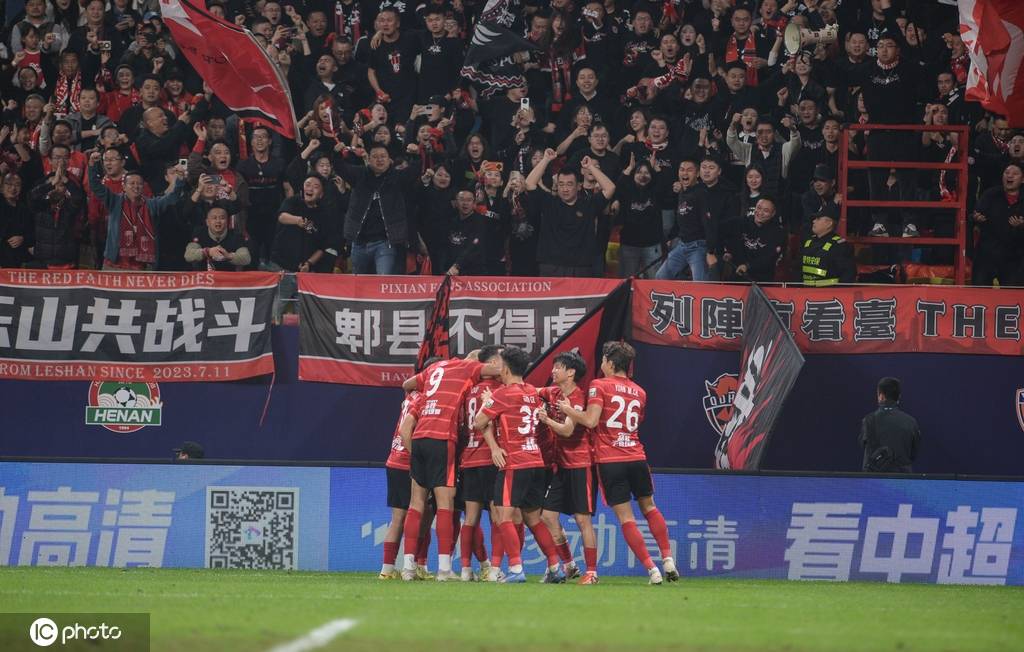 提前一轮出局！中超-何超轰世界波 蓉城1-2河南无缘争冠