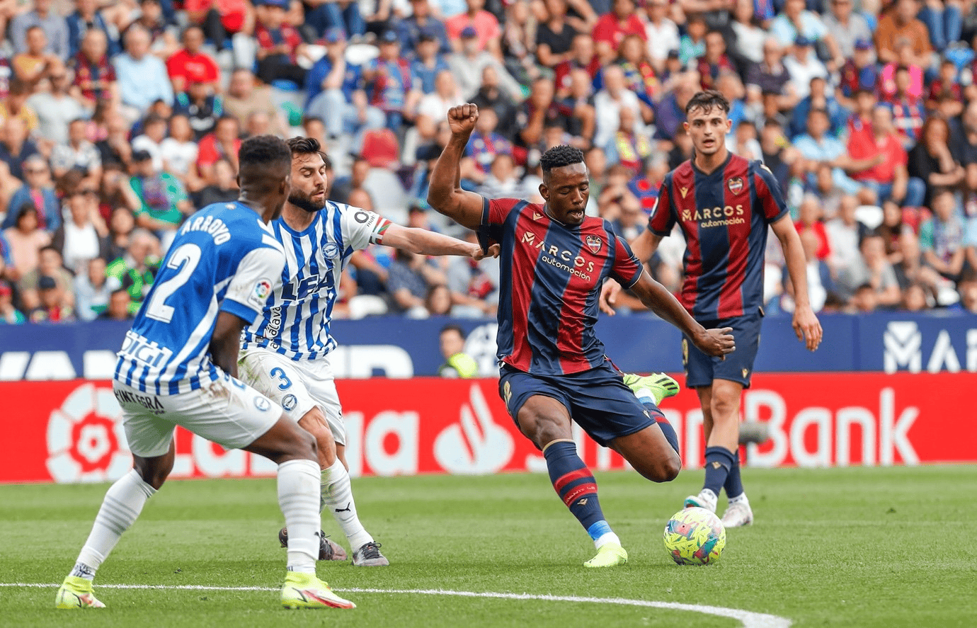 西班牙足球甲级联赛每日推建足球比赛分析预测：附比分 进球数胜平负巴伦西亚VS莱万特