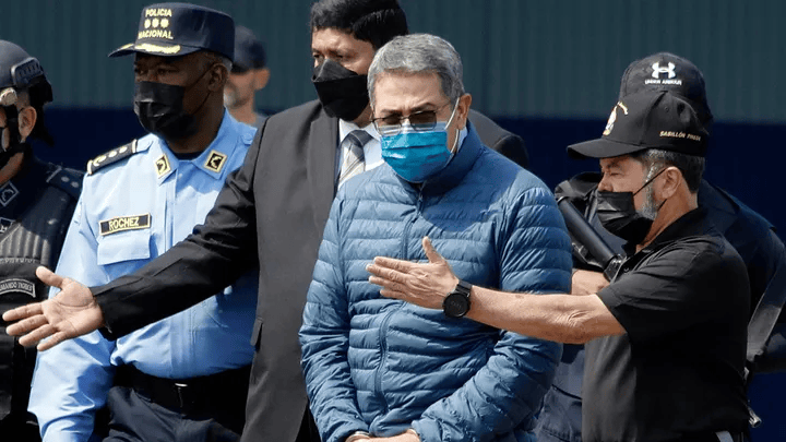 洪都拉斯大选前 特朗普特赦该国前总统