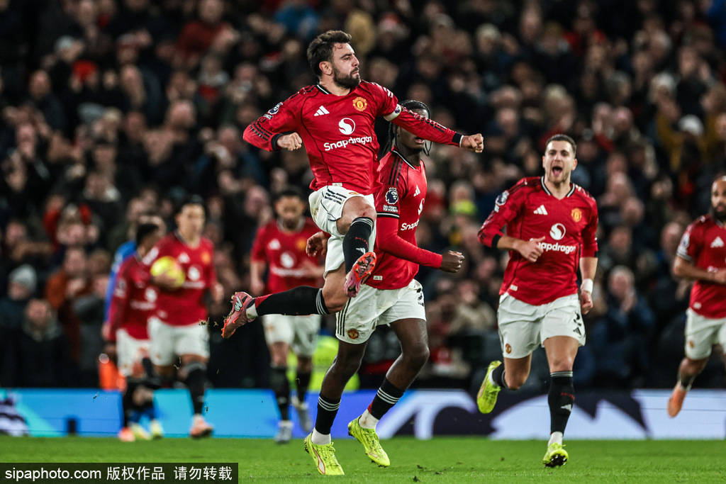 英超-对轰局!B费任意球破门胖虎建功 曼联4-4伯恩茅斯