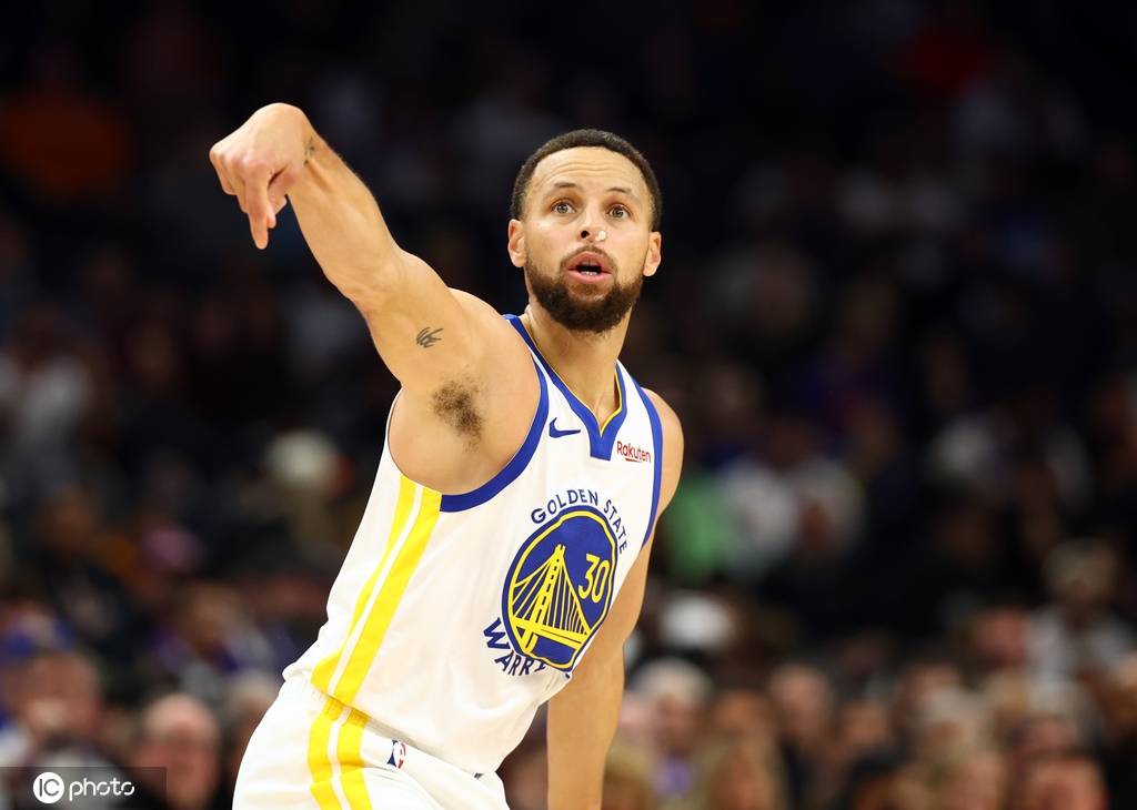 生死时刻库里胸口被狄龙重锤 勇士遭遇三连败