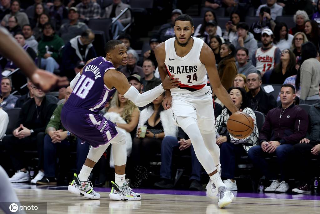 杨瀚森未登场阿夫迪亚24+10 开拓者送国王5连败