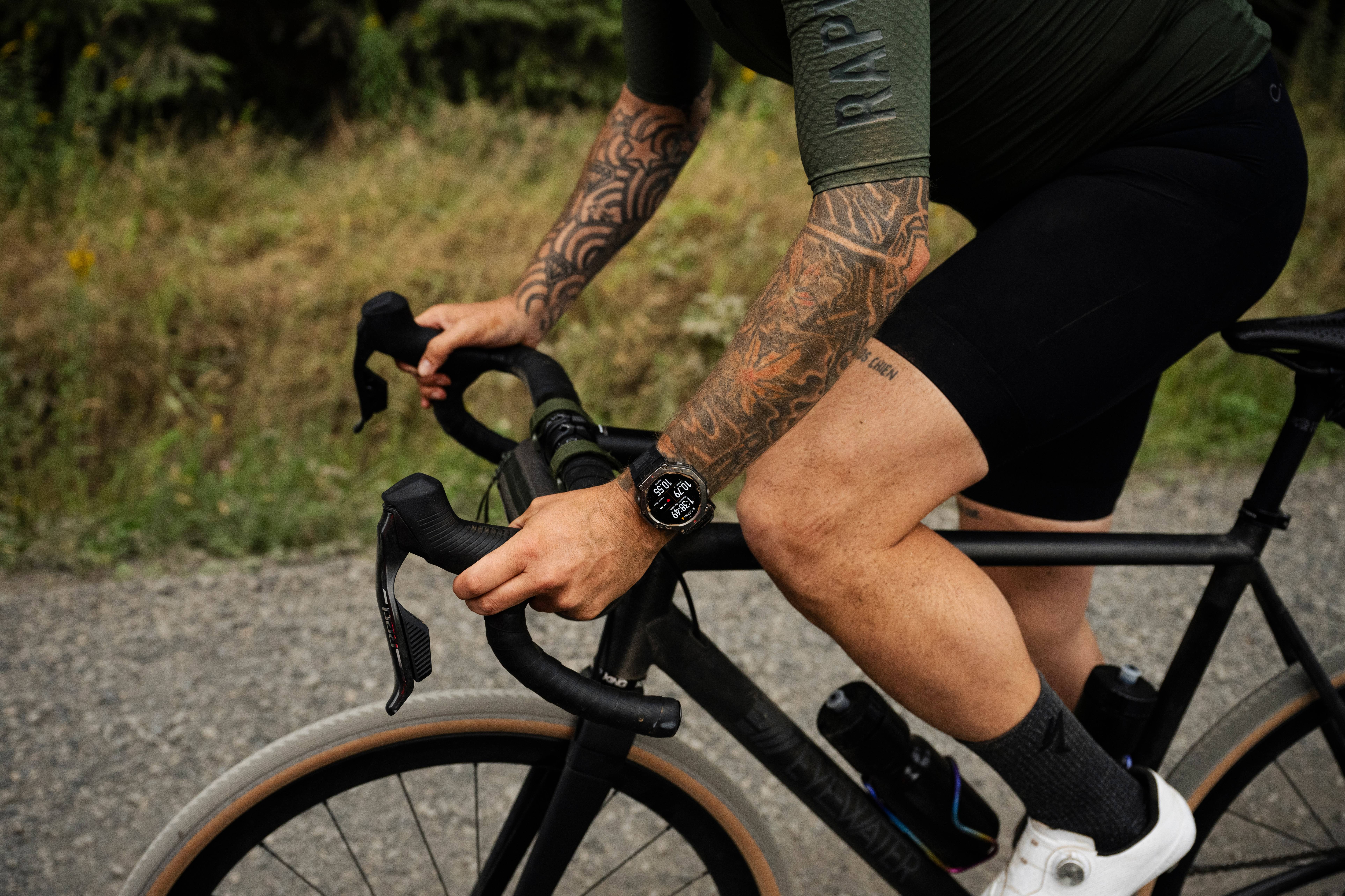 2026跑步手表产品推荐：精准定位+长续航跑者必备(图1)