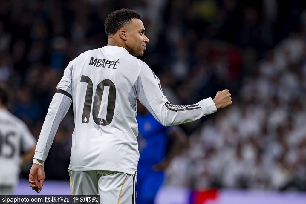 观战台：阿森纳曼联硬碰硬 皇马苦战+曼城巴萨遇弱旅