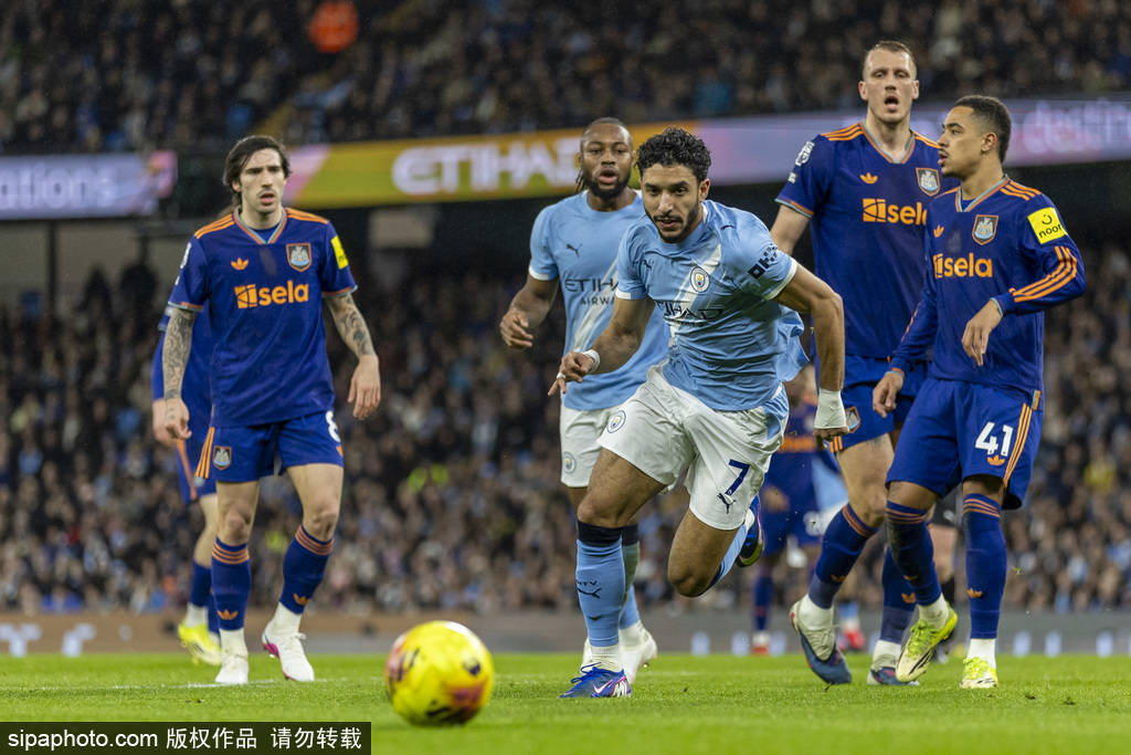 英超-奥赖利双响哈兰德助攻 曼城2-英超