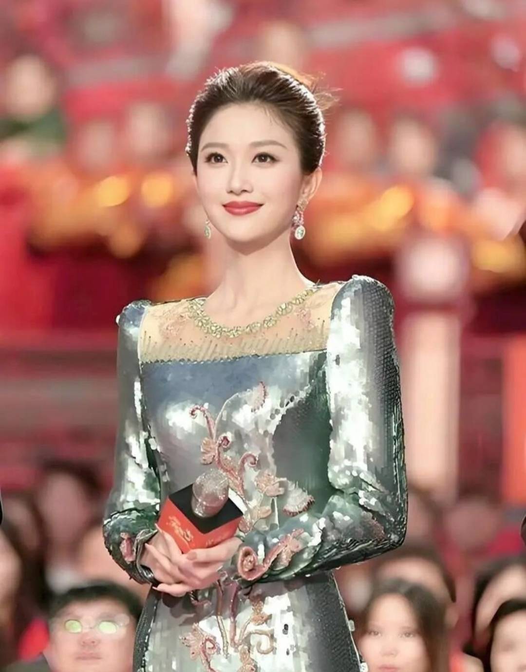 虎牙直播_NBA直播_足球篮球英超欧洲杯高清体育赛事2026马年春晚主持老将“紧绷”、新秀“松弛”龙洋提词器引争议刘心悦首秀圈粉