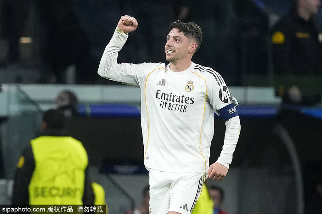 欧冠-巴尔韦德帽子戏法维尼修斯失点 残阵皇马3-0曼城