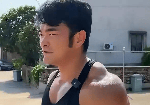 人民日报点名表扬的带货翻车第一人：李维刚卖假肉不甩锅不推诿自掏750万赔偿说到做到粉丝从700万冲到210