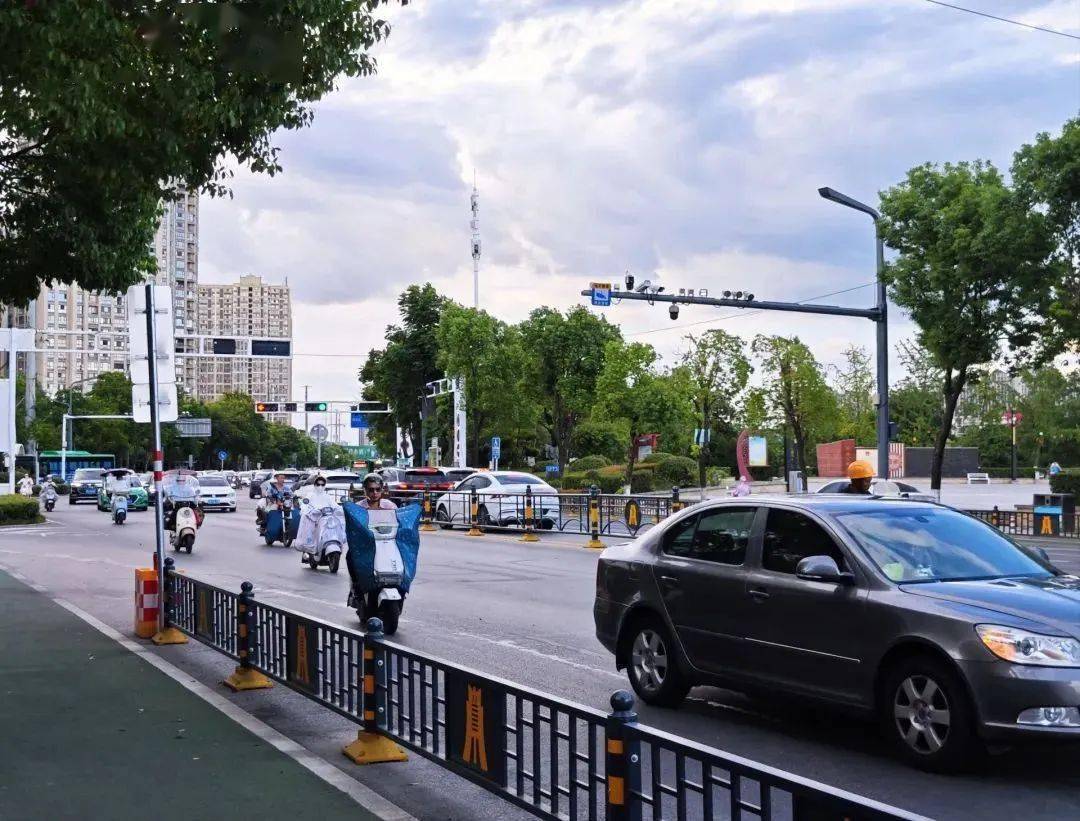 百家乐- 百家乐官方网站- APP下载大冶这条路段非机动车道乱象环生咋管？