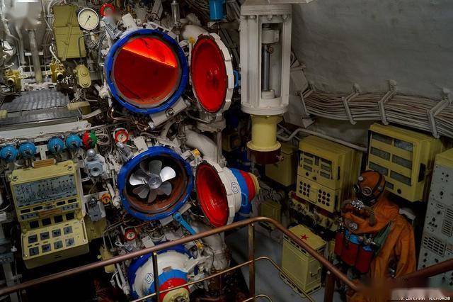 从战场到博物馆：641Б型潜艇“新西伯利亚共青团员”观光记