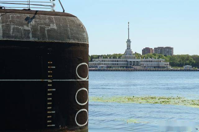 从战场到博物馆：641Б型潜艇“新西伯利亚共青团员”观光记