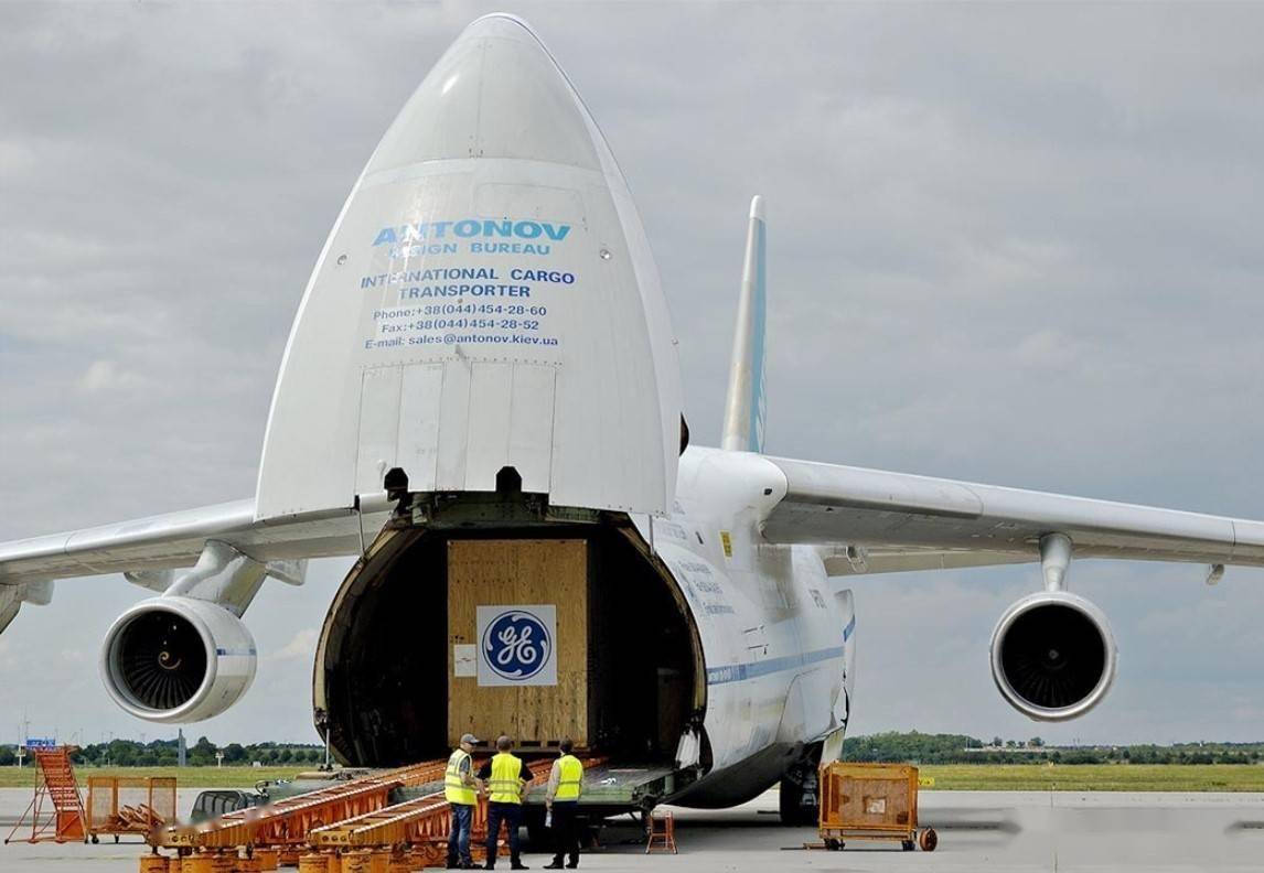 安-124-100与现代俄罗斯应急情况部的诞生